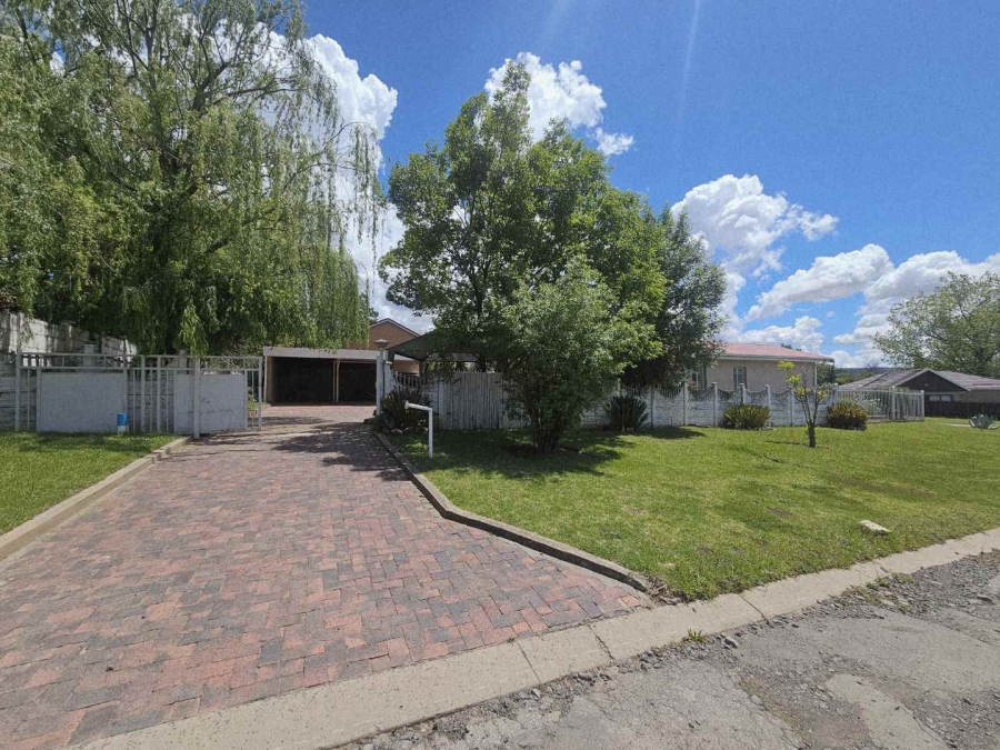 4 Bedroom Property for Sale in Ladybrand Free State